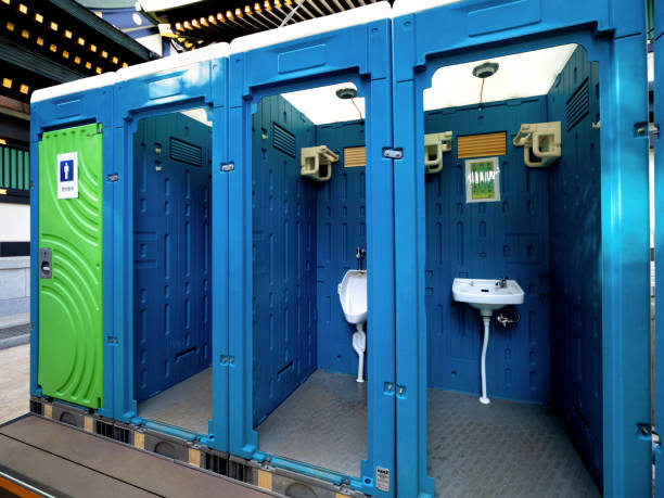 Best Porta potty rental near me  in Brewster, OH